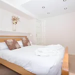 8 Torwood Gables